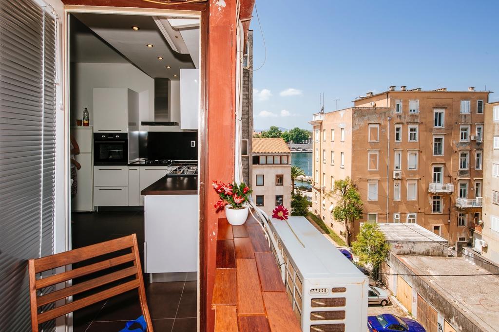 Golden Bridge Apartment With Private Parking Zadar Quarto foto